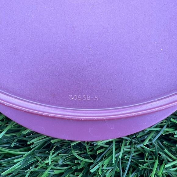 Tupperware Round Lids Set of 3 | 3092B-1, 3094B-2, 3096B-5 - Picture 8 of 8